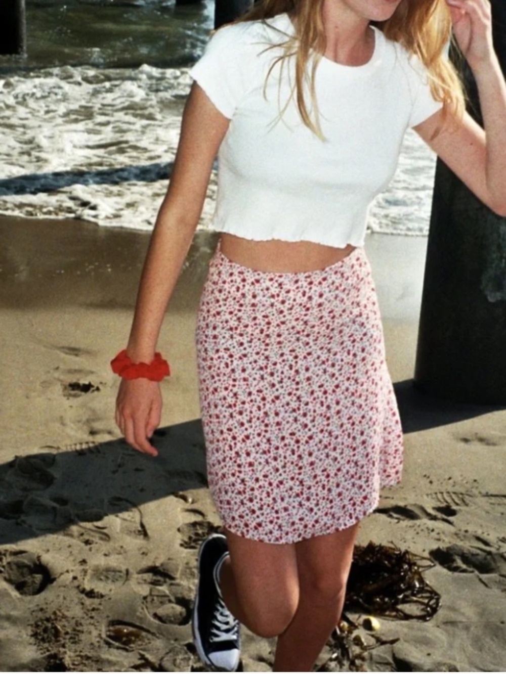 RARE NWOT Brandy Melville Floral Skirt